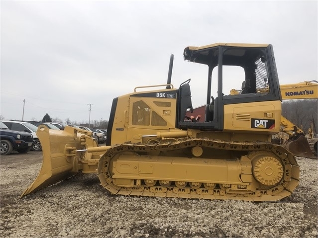 Dozers/tracks Caterpillar D5K