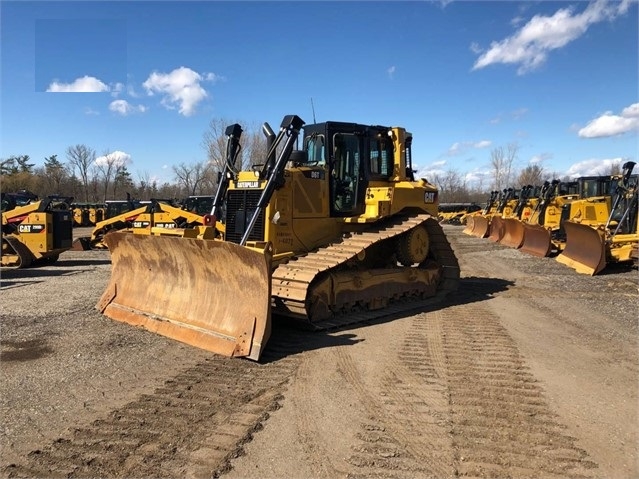 Dozers/tracks Caterpillar D6T