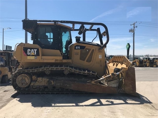 Tractores Sobre Orugas Caterpillar D7E usada a buen precio Ref.: 1556158779280818 No. 2