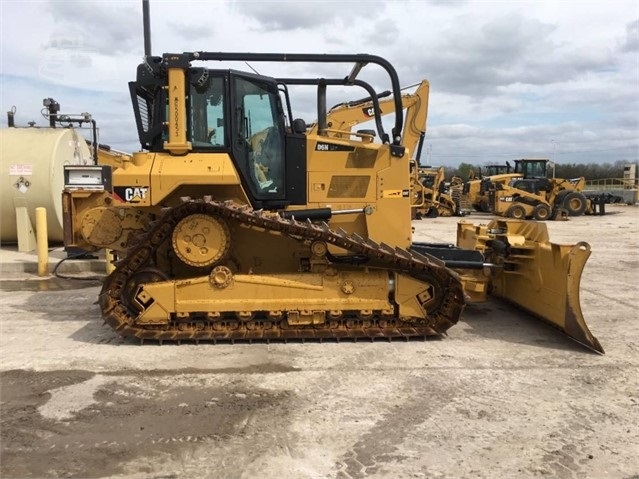 Dozers/tracks Caterpillar D6N