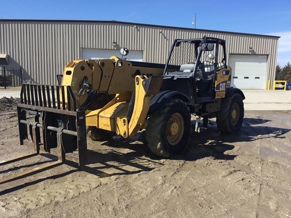 Telehandler Caterpillar TH83