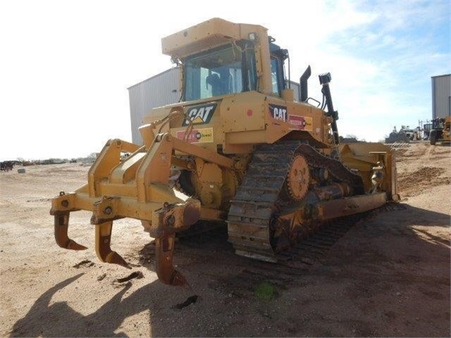 Tractores Sobre Orugas Caterpillar D6T  usada a buen precio Ref.: 1557872137511546 No. 2