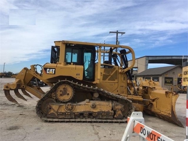 Dozers/tracks Caterpillar D6T