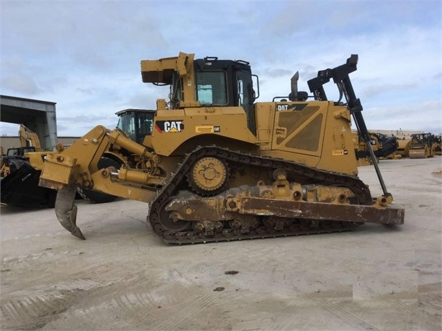 Dozers/tracks Caterpillar D8T