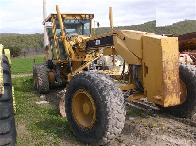 Motoconformadoras Caterpillar 143H de medio uso en venta Ref.: 1559248307378777 No. 4