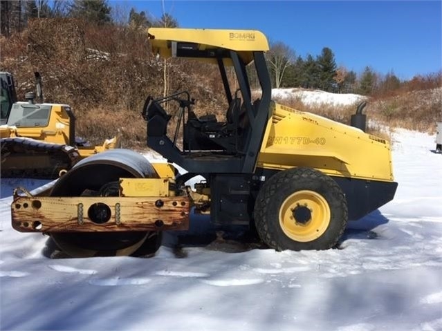 Compactadora Vibratoria Bomag BW177D