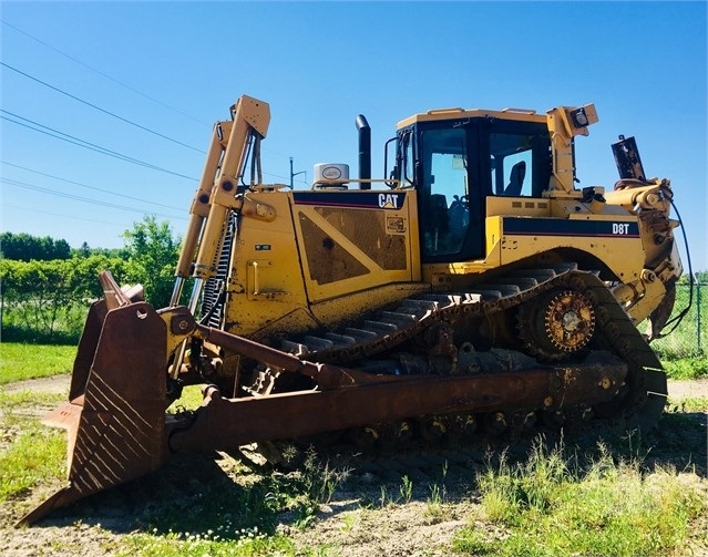 Dozers/tracks Caterpillar D8T