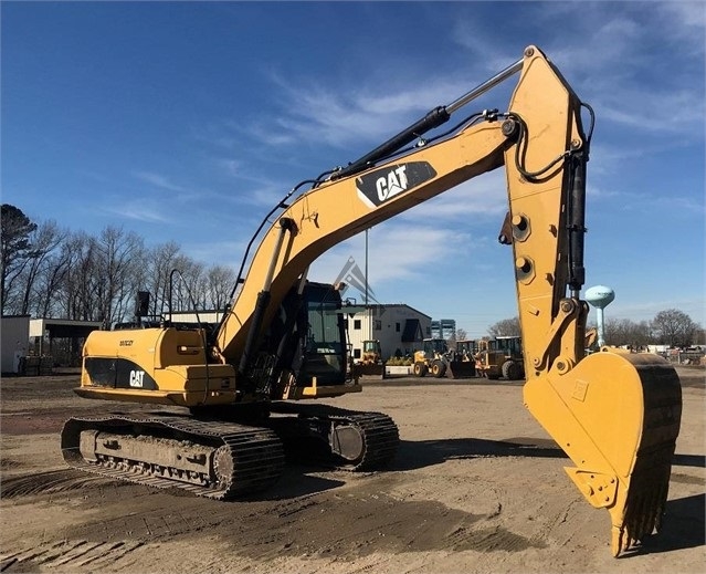 Excavadoras Hidraulicas Caterpillar 320DL seminueva en venta Ref.: 1561151039668358 No. 3