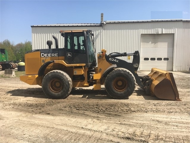 Cargadoras Sobre Ruedas Deere 624K de medio uso en venta Ref.: 1561499474114499 No. 3