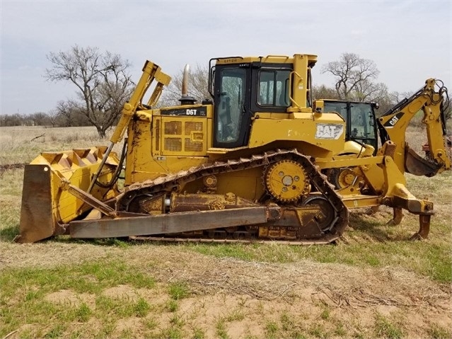 Dozers/tracks Caterpillar D6T