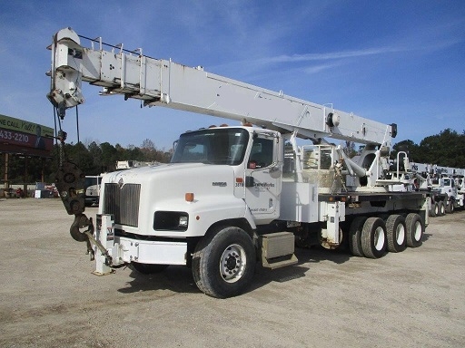 Gruas Altec AC38-127S en buenas condiciones Ref.: 1561654740917890 No. 2