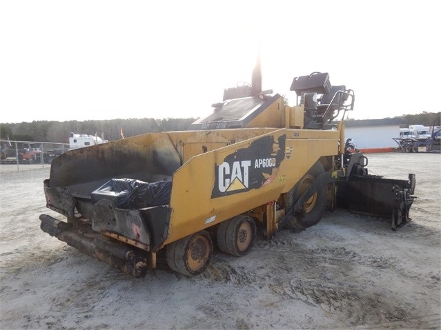 Pavimentadoras Caterpillar AP-600D seminueva en venta Ref.: 1562945037419959 No. 3