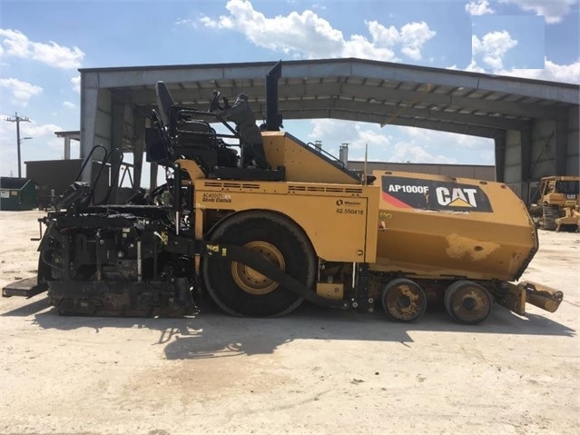 Pavimentadoras Caterpillar AP-1000F