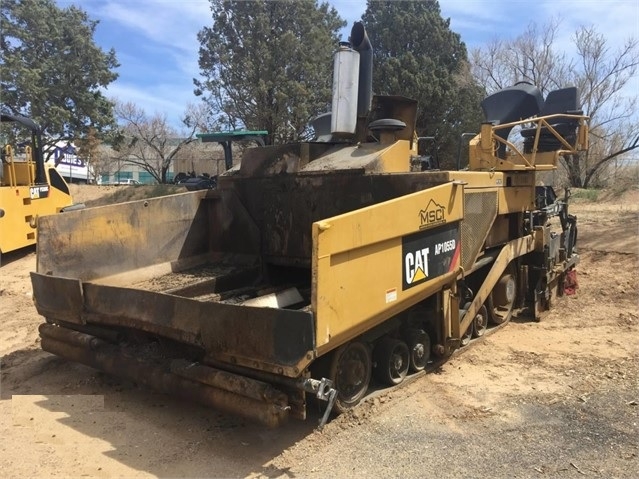 Pavimentadoras Caterpillar AP-1055D