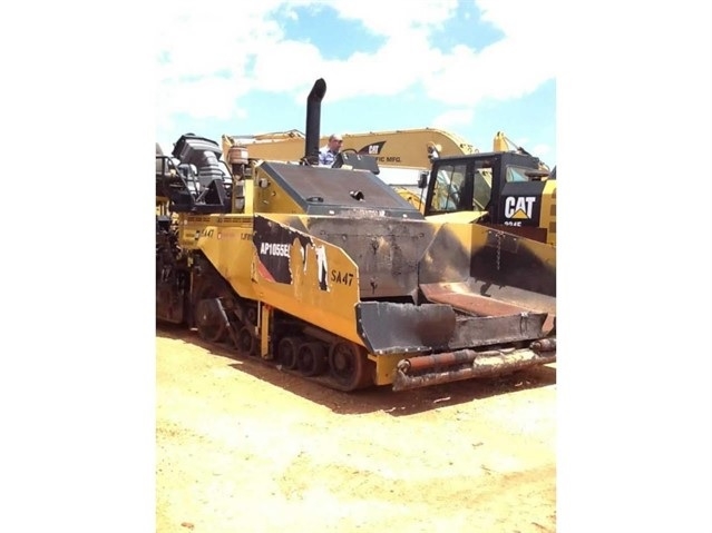 Pavers Caterpillar AP-1055E