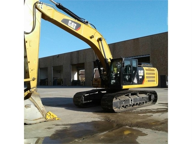 Hydraulic Excavator Caterpillar 326FL