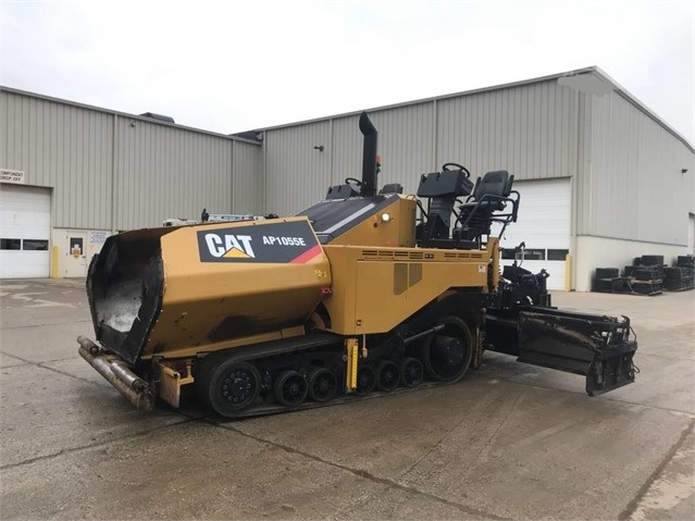 Pavers Caterpillar AP-1055E