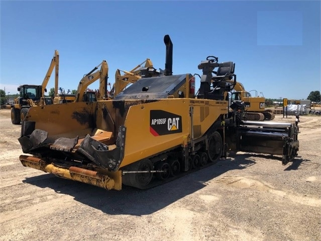 Pavimentadoras Caterpillar AP-1055F