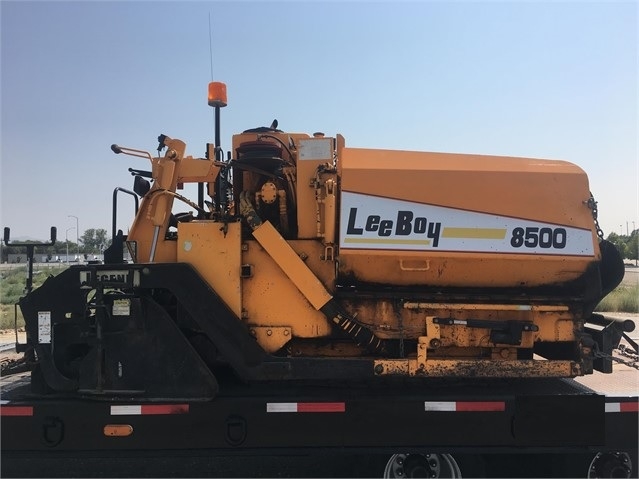 Pavers Leeboy 8500