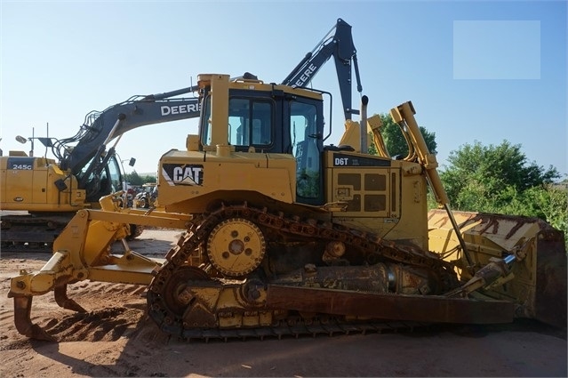 Tractores Sobre Orugas Caterpillar D6T usada a buen precio Ref.: 1563405607437743 No. 4