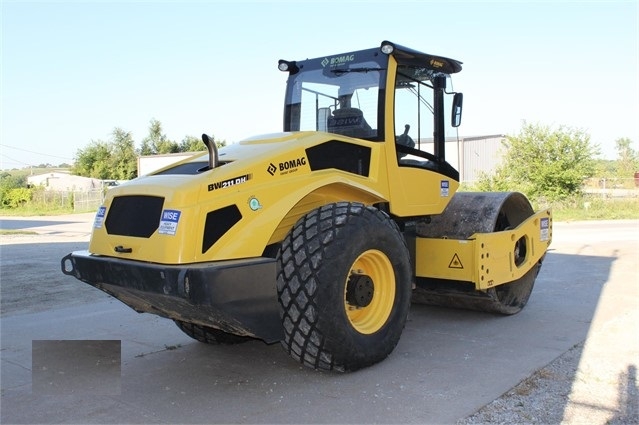 Compactadora Vibratoria Bomag BW211D seminueva Ref.: 1564002061995219 No. 4