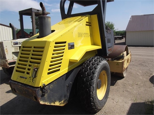 Compactadora Vibratoria Bomag BW177D importada a bajo costo Ref.: 1564160884443547 No. 3