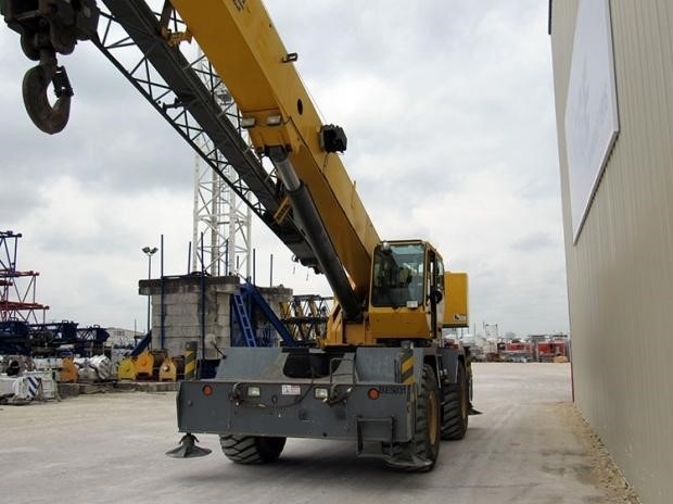 Gruas Grove RT600E en buenas condiciones Ref.: 1565370679525657 No. 2