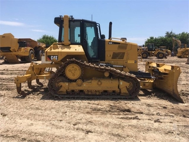 Dozers/tracks Caterpillar D6N