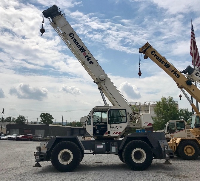 Cranes Terex RT335