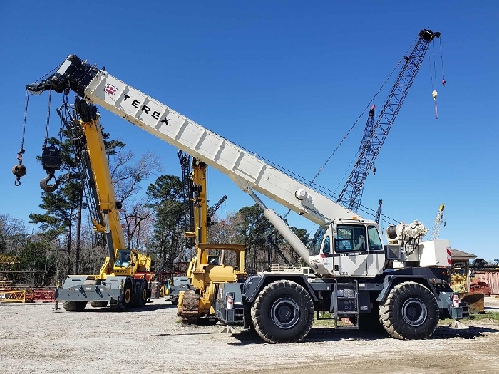 Cranes Terex RT555