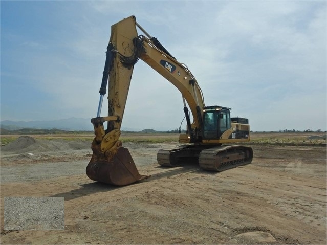 Excavadoras Hidraulicas Caterpillar 345CL de segunda mano a la ve Ref.: 1566513936335621 No. 2