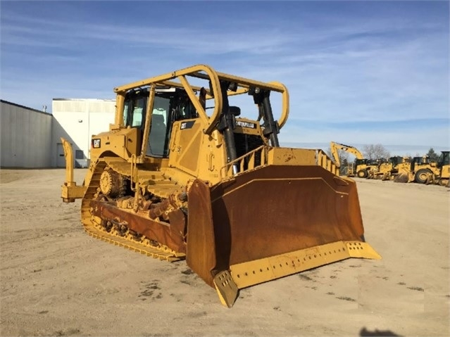 Dozers/tracks Caterpillar D8T