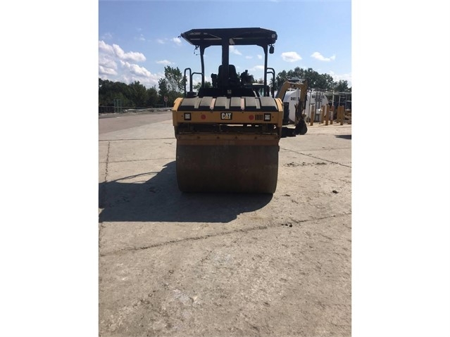 Compactadora Vibratoria Caterpillar CB54 seminueva en venta Ref.: 1567019910503618 No. 2