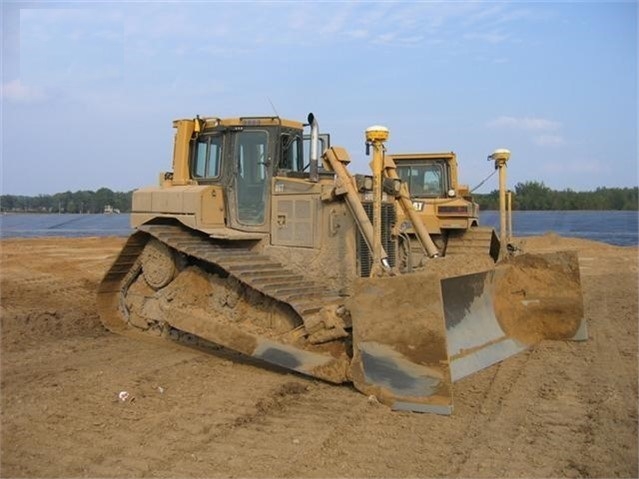 Dozers/tracks Caterpillar D6T