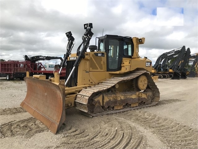 Dozers/tracks Caterpillar D6T