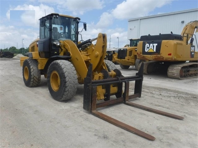 Cargadoras Sobre Ruedas Caterpillar 938 de medio uso en venta Ref.: 1568057187834885 No. 2