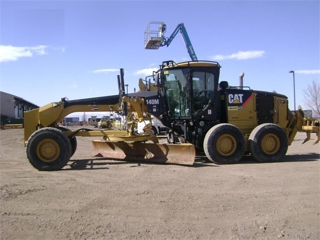 Motoconformadoras Caterpillar 140M de segunda mano en venta Ref.: 1568484952857274 No. 3