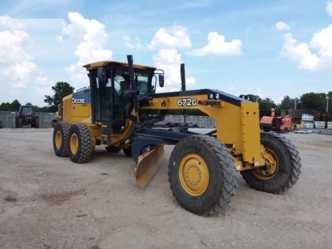 Motoconformadoras Deere 672G