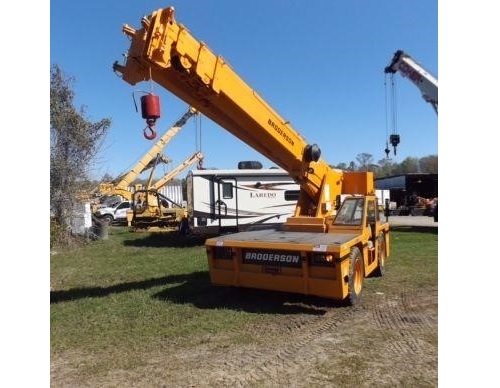 Cranes Broderson IC200