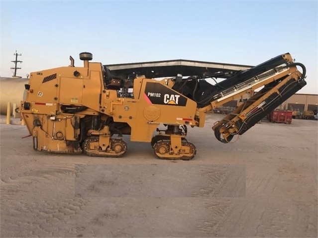 Recycles Caterpillar PM-102