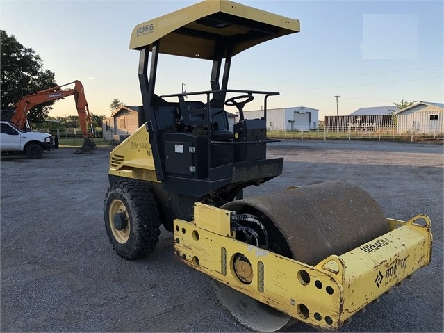 Compactadora Vibratoria Bomag BW145D seminueva en perfecto estado Ref.: 1571670237878084 No. 2