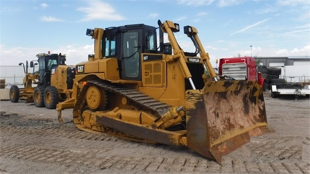 Dozers/tracks Caterpillar D6T