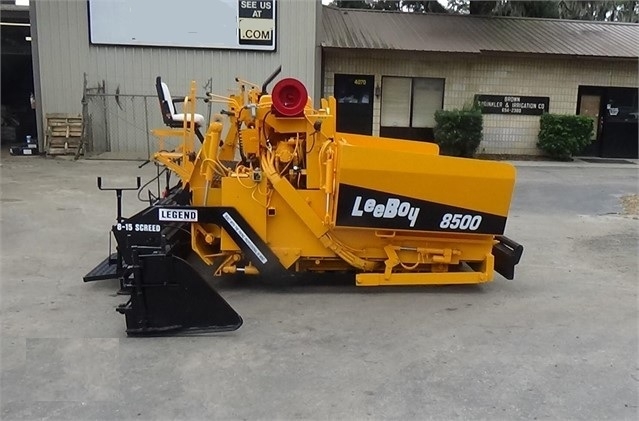 Pavers Leeboy 8500