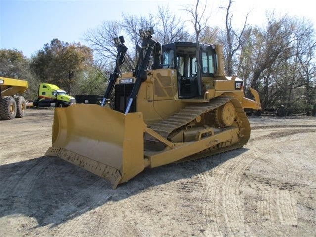 Dozers/tracks Caterpillar D6T