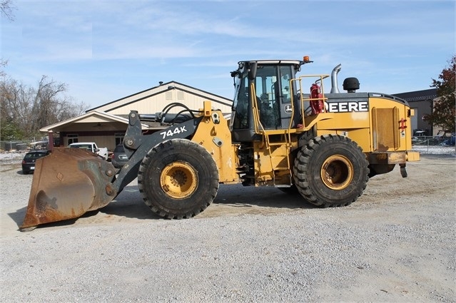 Wheel Loaders Deere 744K