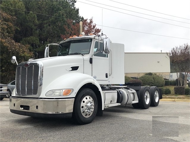 Camiones De Carga Peterbilt 384 de medio uso en venta Ref.: 1575044717215411 No. 2