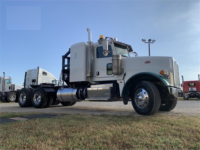 Camiones De Carga Peterbilt 367 de segunda mano Ref.: 1575051360929661 No. 2