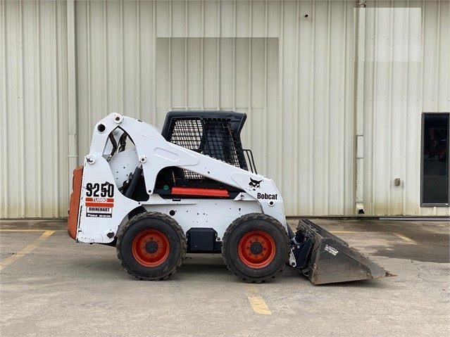 Minicargadores Bobcat S250