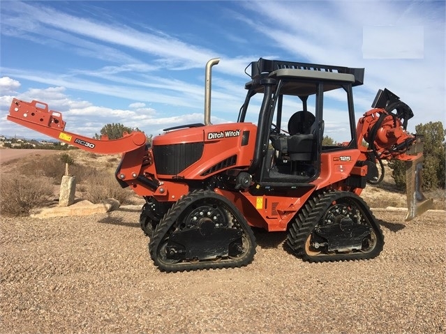 Zanjadora Ditch Witch RT125