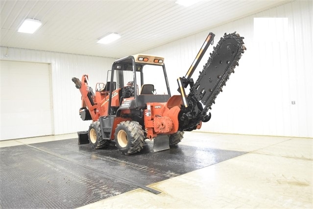 Zanjadora Ditch Witch RT75 de medio uso en venta Ref.: 1575478304757422 No. 3